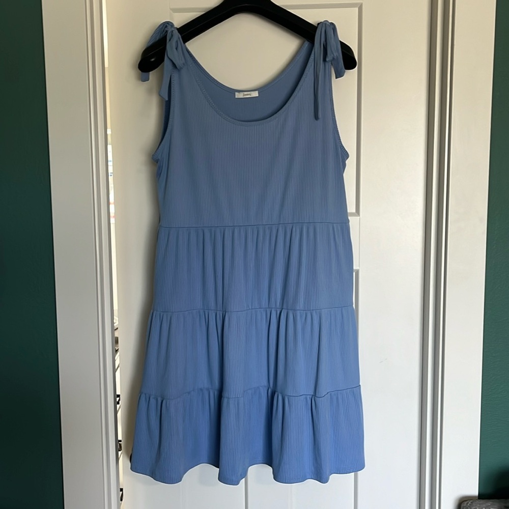 EUC womens Jodifl dress. Size Large. Fits like XL. Periwinkle ribbed fabric.